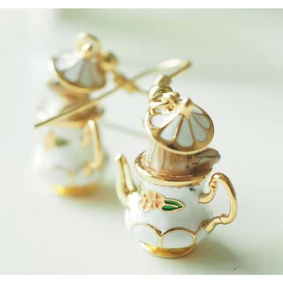 Squirrels In a French teapot women's new earrings & Pendant Set - Picture 3 of 4